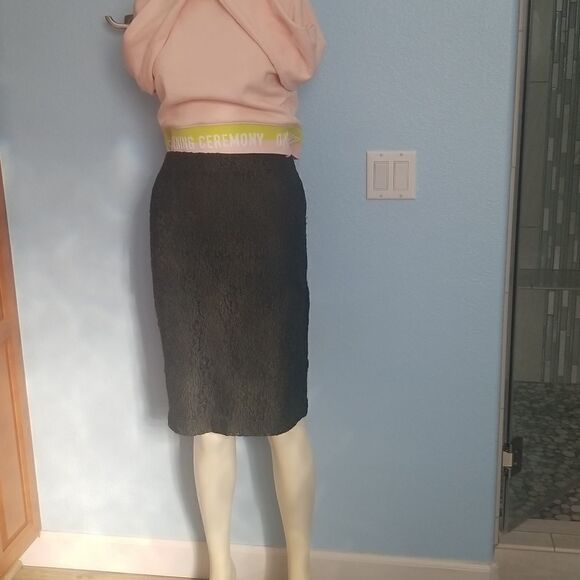 Ann Taylor green lace skirt - Picture 9 of 9